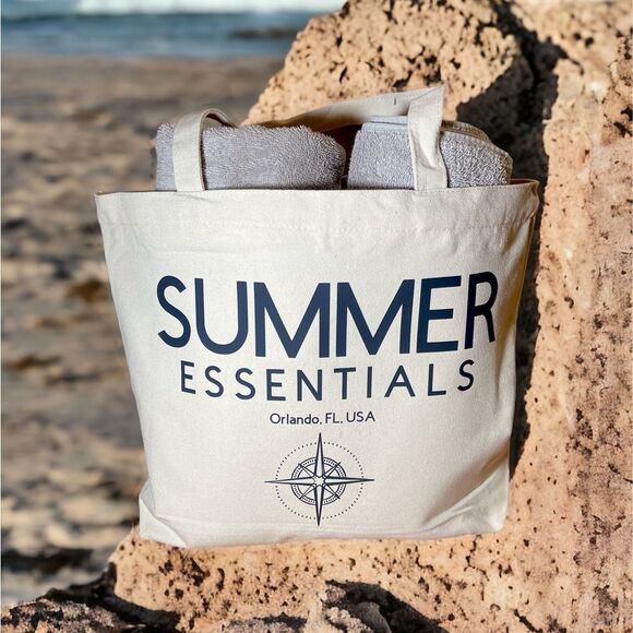 NWT Wool + Pepper Co. SUMMER ESSENTIALS zipper Tote Bag with Custom Location - Picture 1 of 9